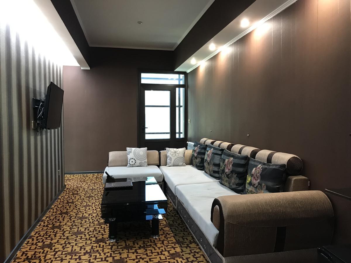 Hotel Zhibek Zholy Shymkent Bagian luar foto